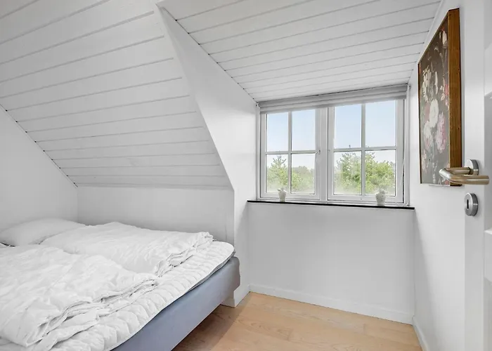 Dom wakacyjny Beautiful In With Sauna