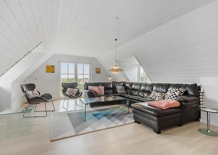 Dom wakacyjny Beautiful In With Sauna